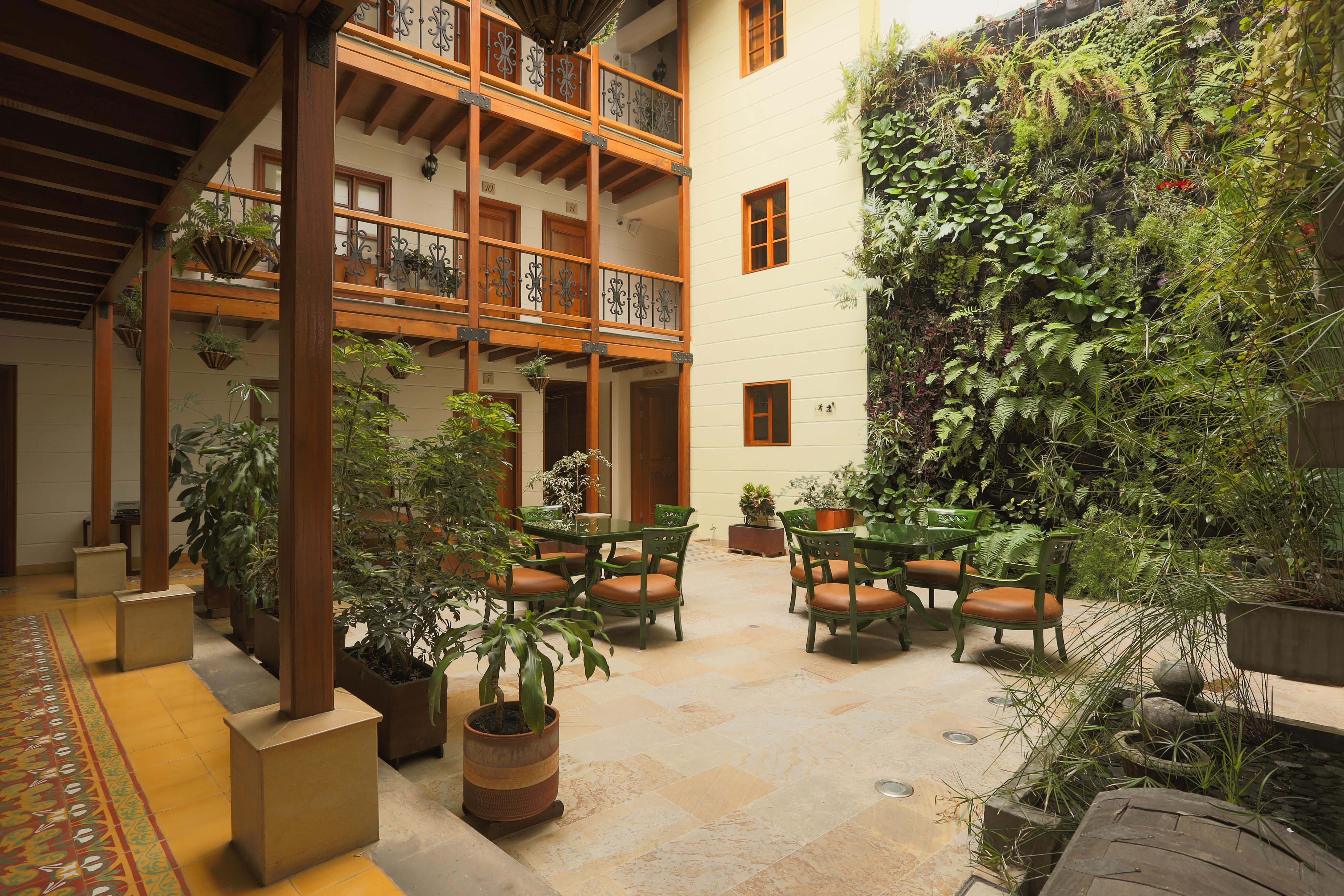 Hotel Santa Lucia Boutique Spa بوغوتا المظهر الخارجي الصورة Patio of the Casa de Moncada