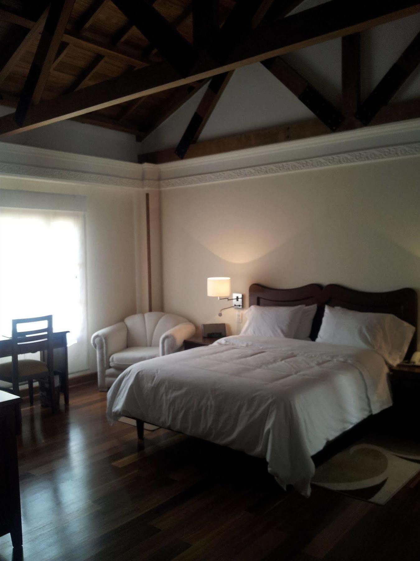 Hotel Santa Lucia Boutique Spa بوغوتا المظهر الخارجي الصورة A room at the hotel